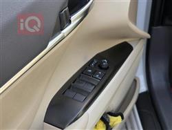 تۆیۆتا کامری